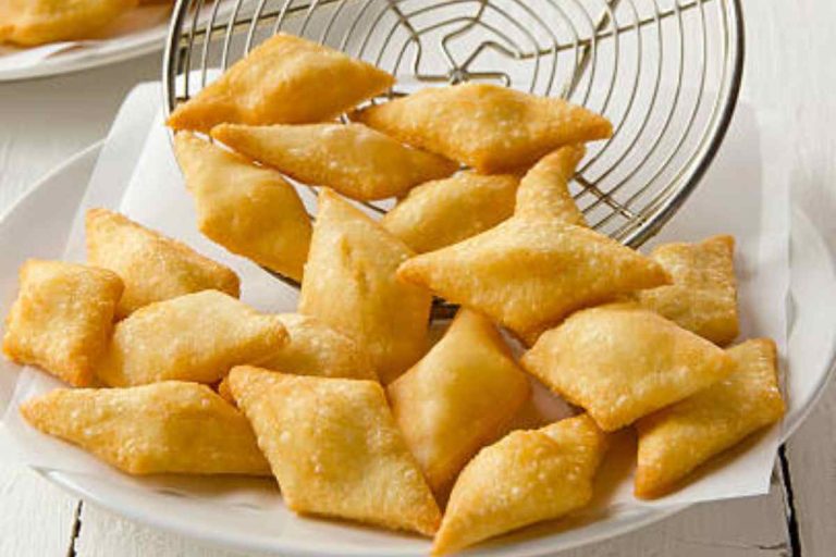 Crescentine fritte emiliane: gonfie, leggere e poco unte, perfette da farcire