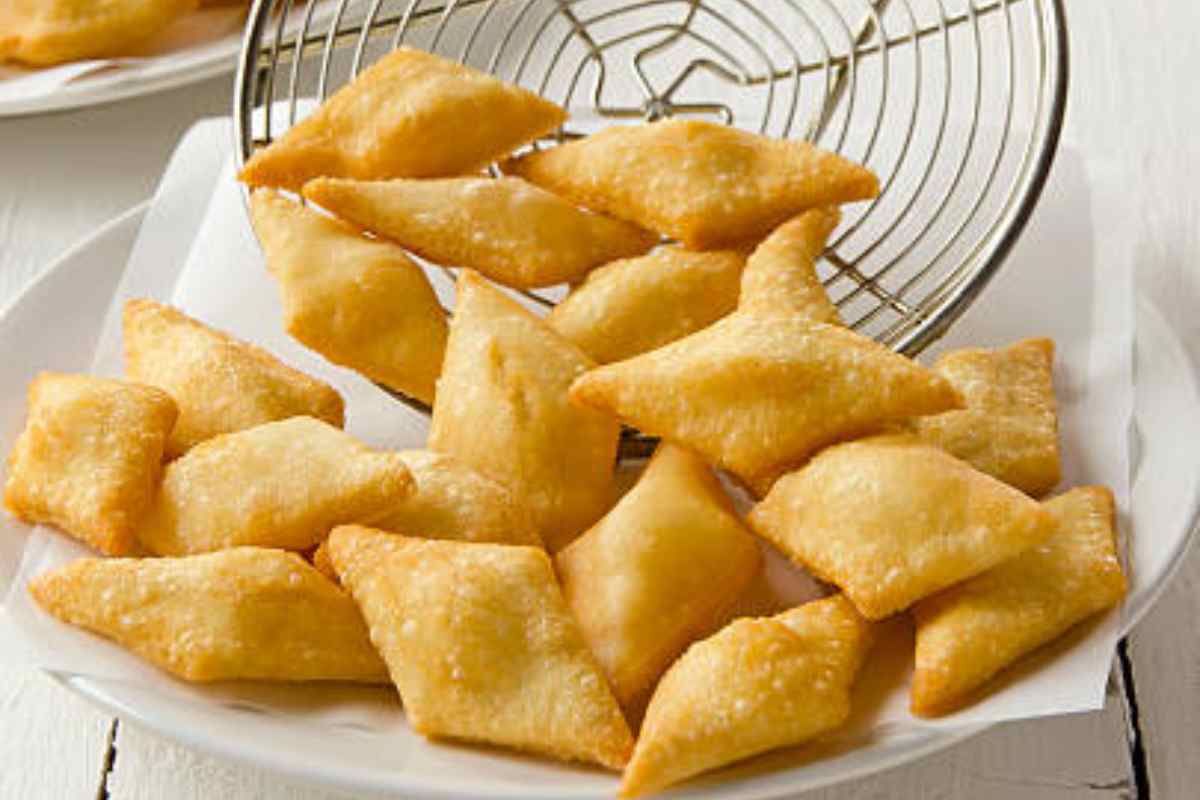 Crescentine fritte emiliane: gonfie, leggere e poco unte, perfette da farcire