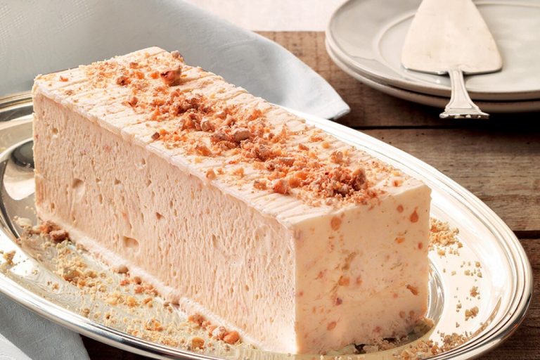 Semifreddo al torrone: il dessert senza forno, cremoso e pronto in anticipo
