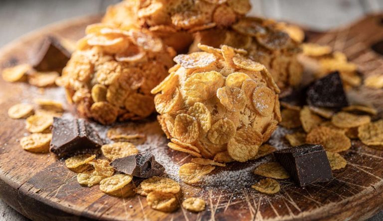 Rose del deserto ai corn flakes: il segreto per i biscotti più leggeri e croccanti di sempre